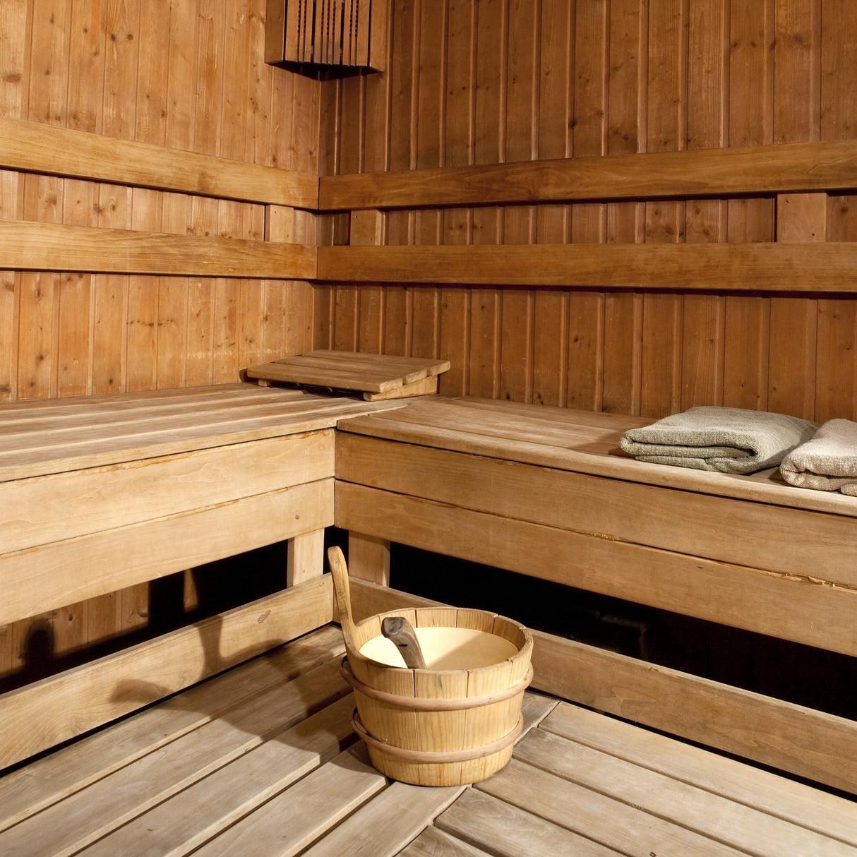 BELINKA Sauna-Holzöl: Paraffinöl zum Schutz von Saunaholz - 0.5 Liter - Berico Farben