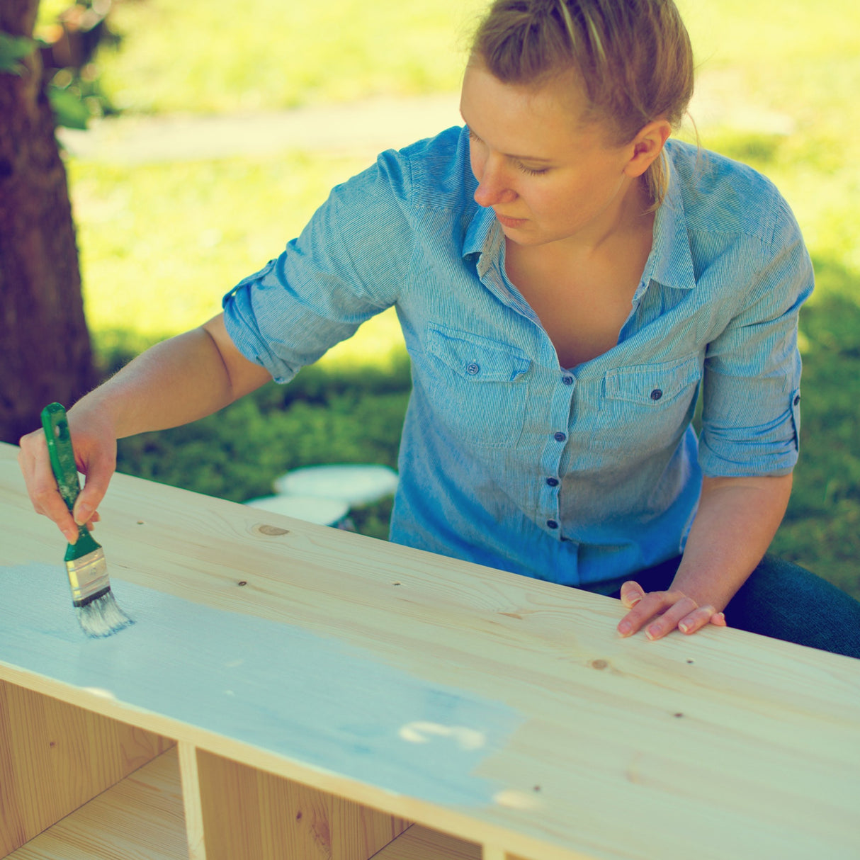 ROKO Holzfarbe: Dauerschutz für Innen und Außen - 0.7 Kg Schwarz - Berico Farben