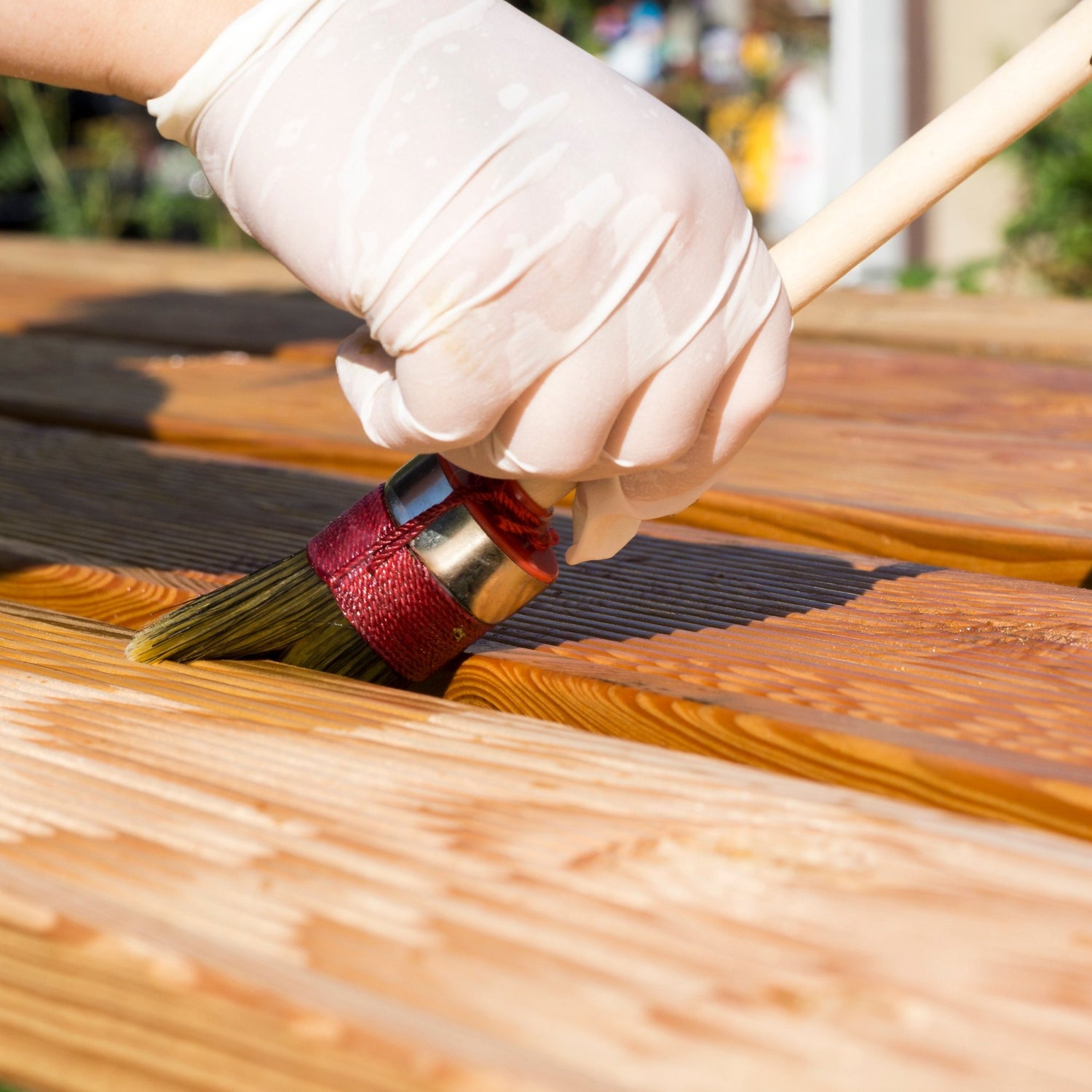ROKO Pflegeöl für Holz - Farblos für Innen und Außen - Premium Holzöl für alle Holzarten - 1 Liter - Berico Farben